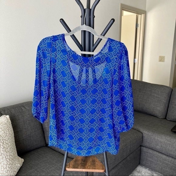 * 2/$15* Buttons Blue and White Blouse - Picture 1 of 5